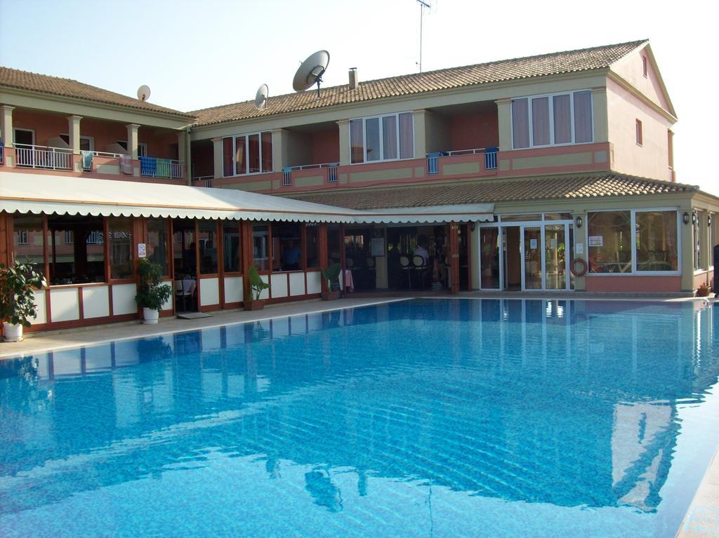 Thomas Bay Hotel Agios Stefanos Avliotes  Luaran gambar